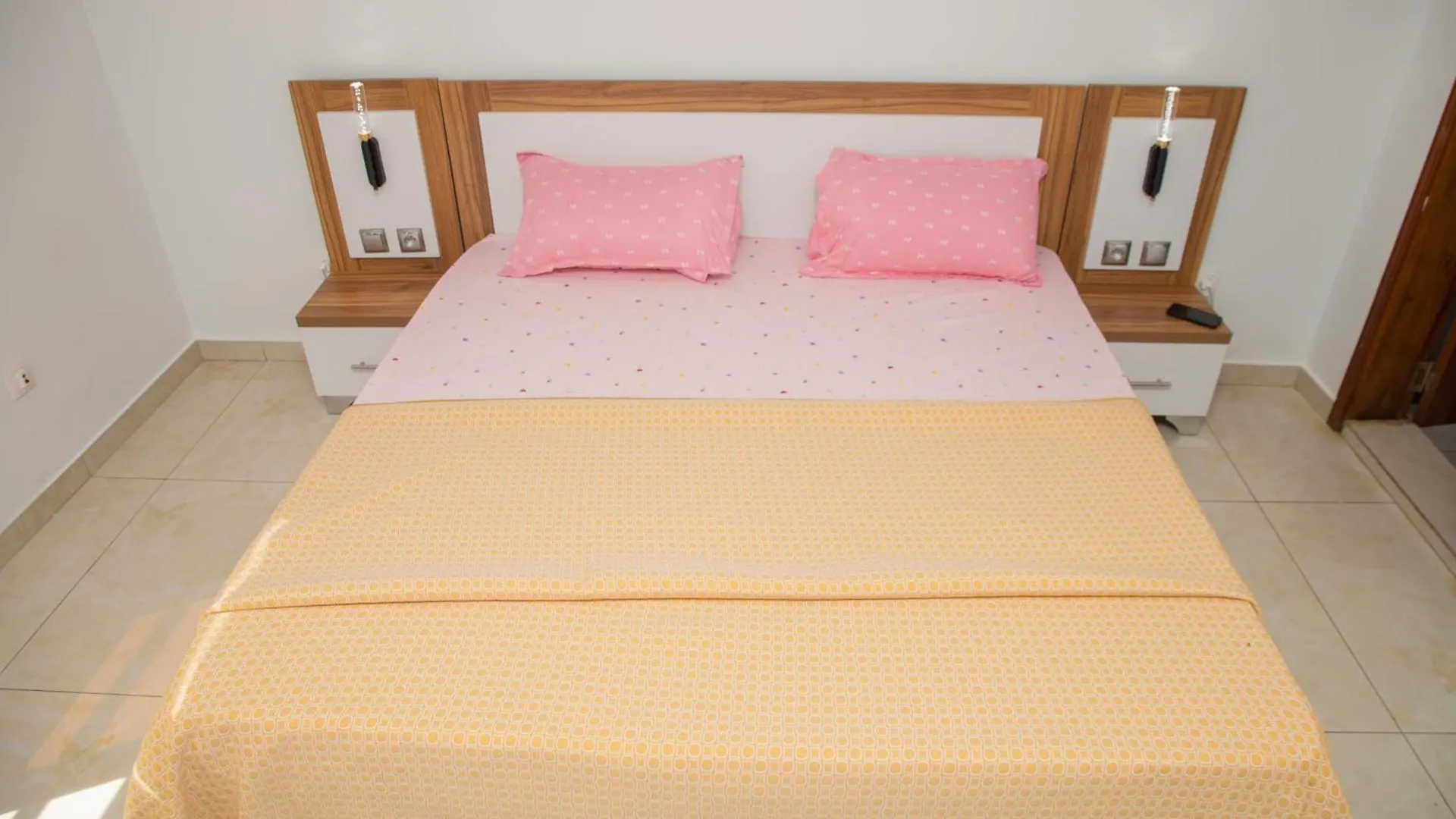 Residence Teranga Immo Luxe Residence Ndoumbe Sylla Dakar Apartment
