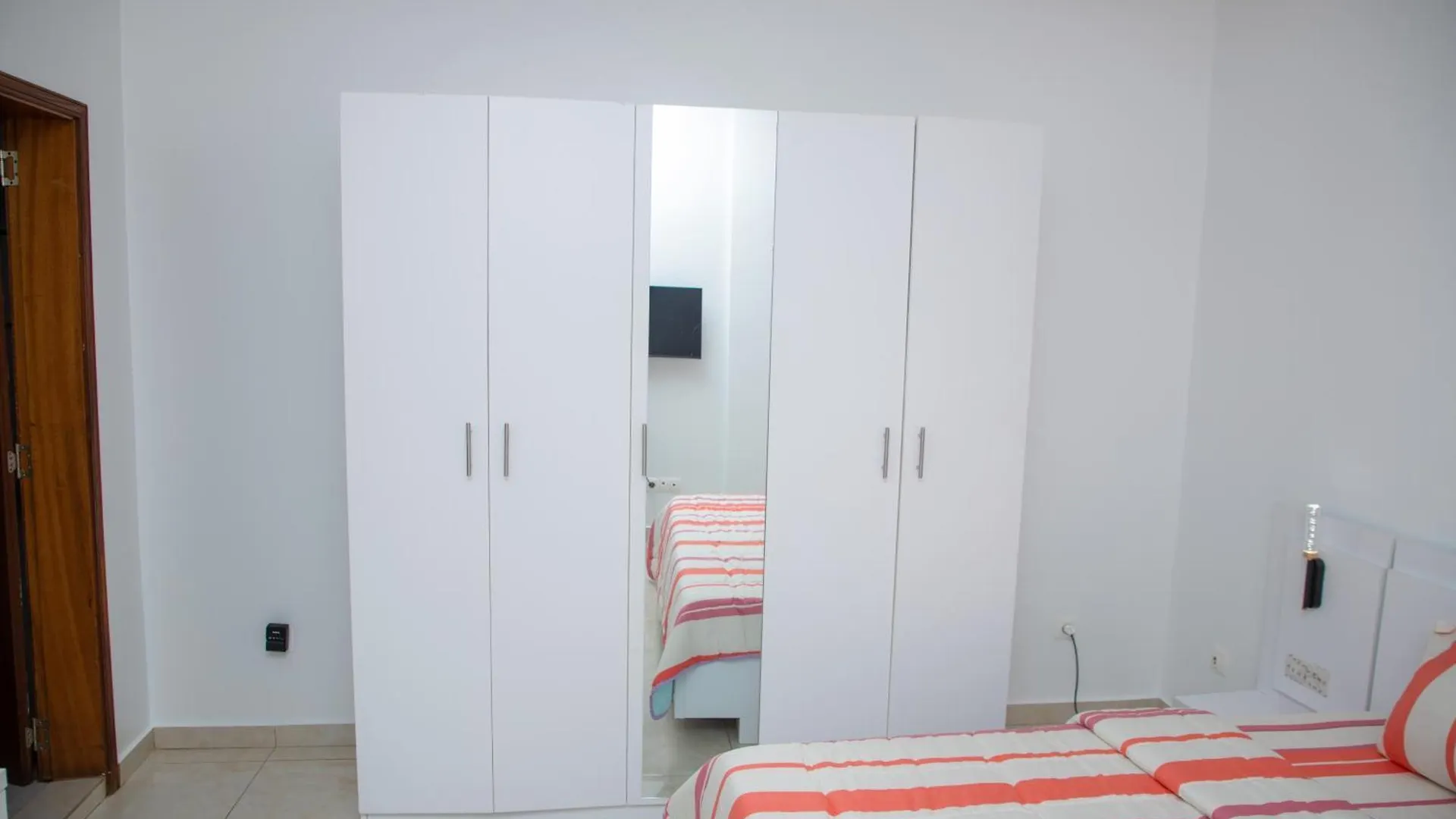 Residence Teranga Immo Luxe Residence Ndoumbe Sylla Dakar Apartment